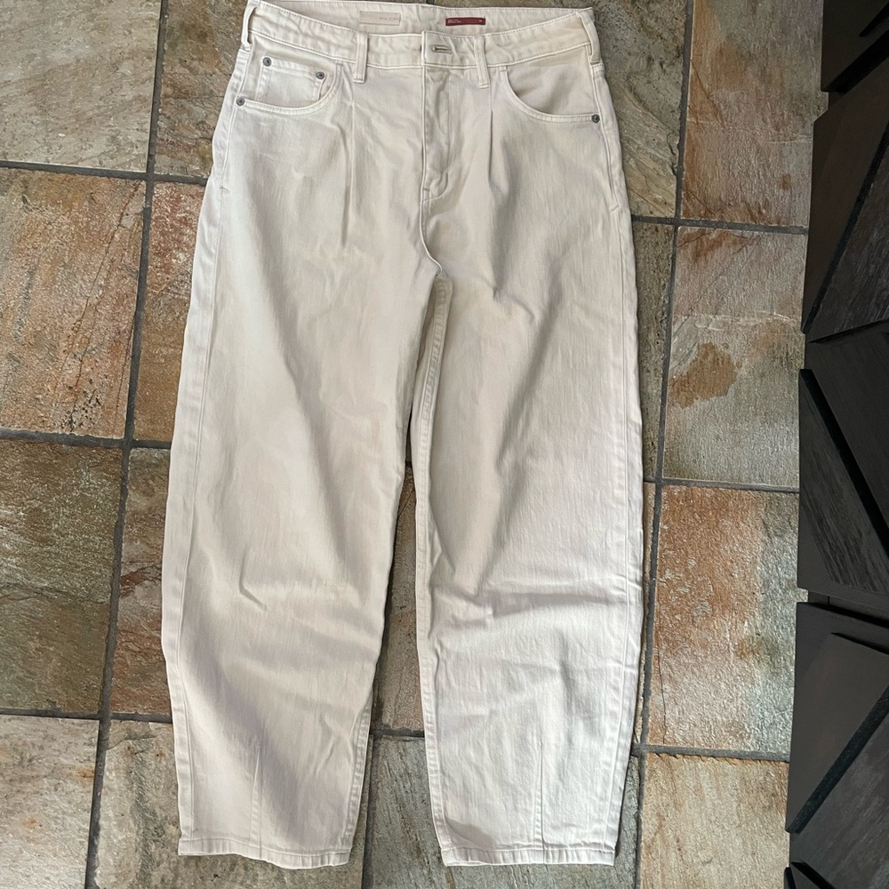 Anthropologie Pilcro The Breaker High Rise Jeans. Worn once excellent condition.
